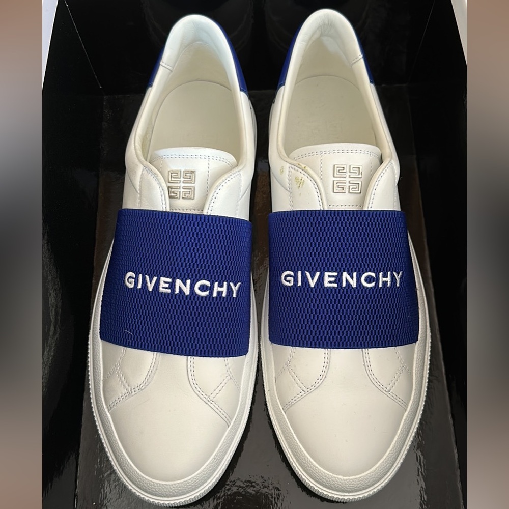 Men’s Givenchy City Sport Sneakers. Blue/white. Small green scuffle. Never worn. - Picture 1 of 7